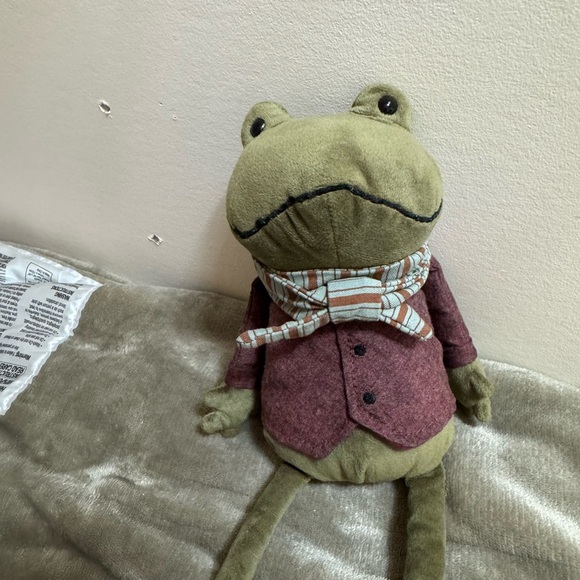 Jellycat London Riverside Rambler Frog - Picture 8 of 8